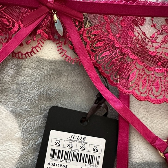 JULIE SUSPENDER - Picture 10 of 10